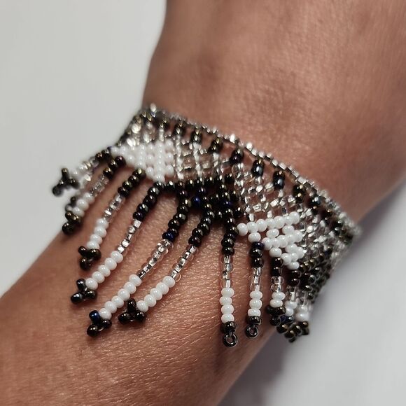 Beaded Bracelet - Picture 1 of 3